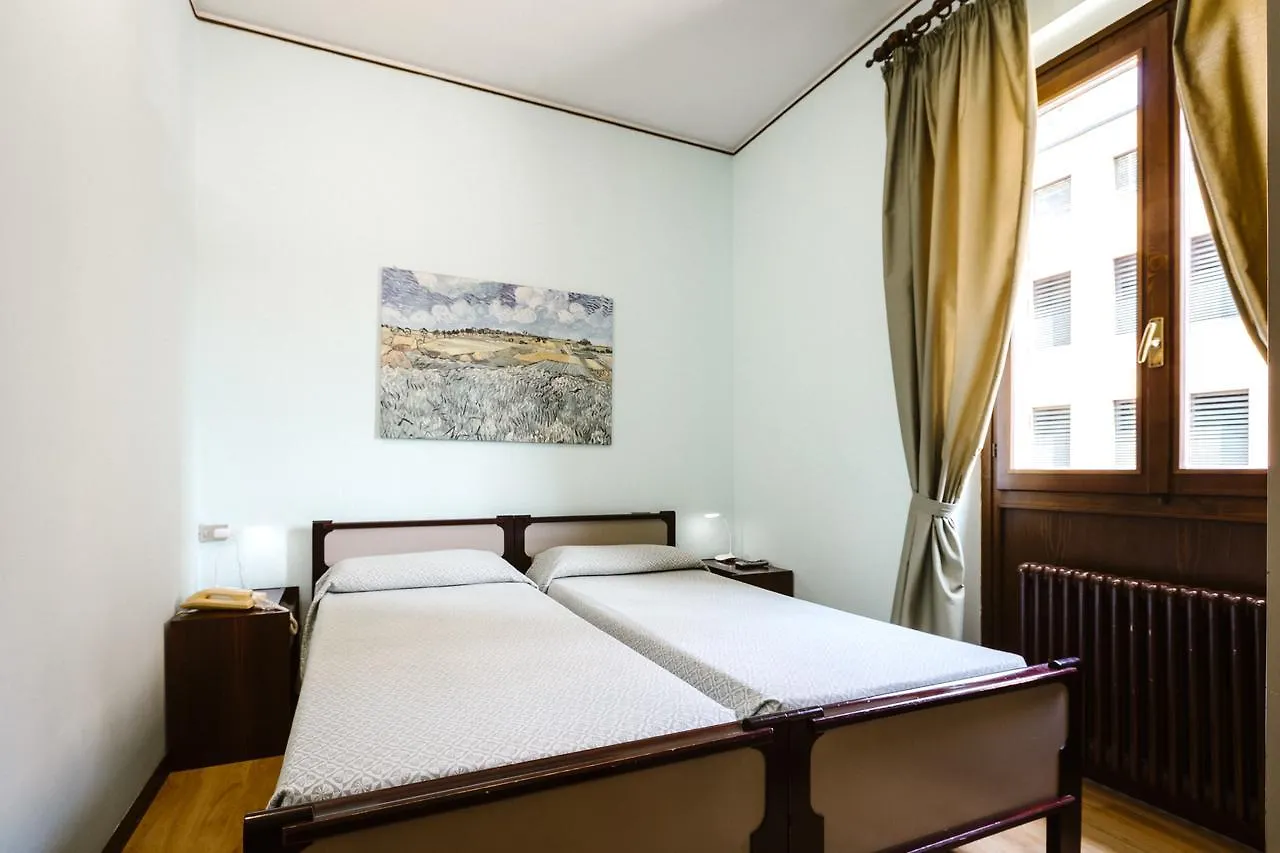 Hotel Meuble Moderno Laveno-Mombello İtalya